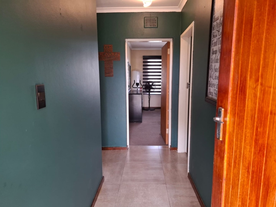 2 Bedroom Property for Sale in Navalsig Free State